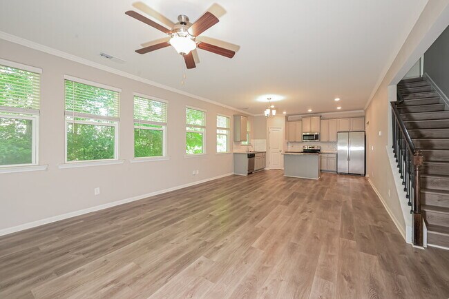 6755 Hill Rock Ln
