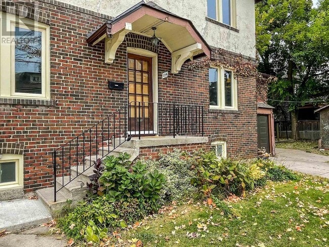 Photo - 114 Colin Ave