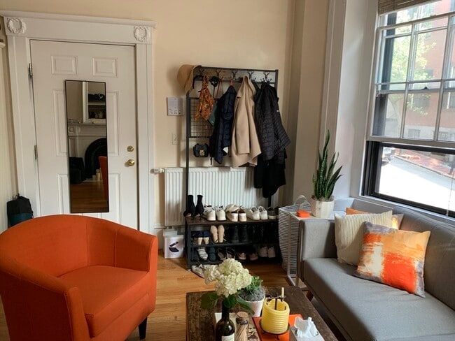 Photo - 105 Pinckney St Unit 2