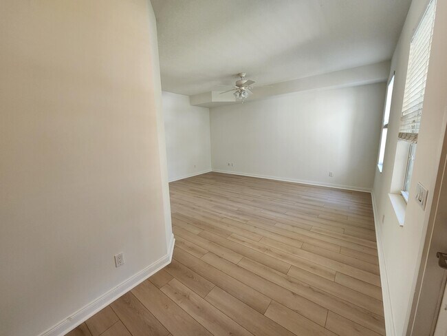 Photo - 2761 E Community Dr