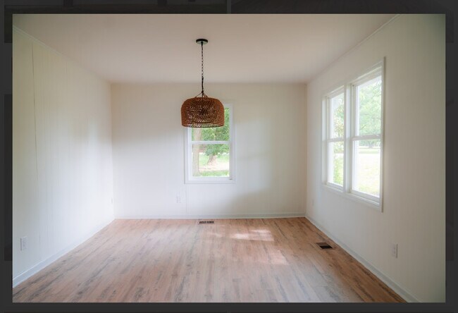 Photo - 206 Donald Alexander Rd