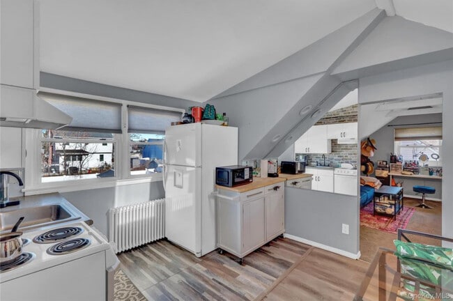 Photo - 233 Sears Rd Unit Second Floor