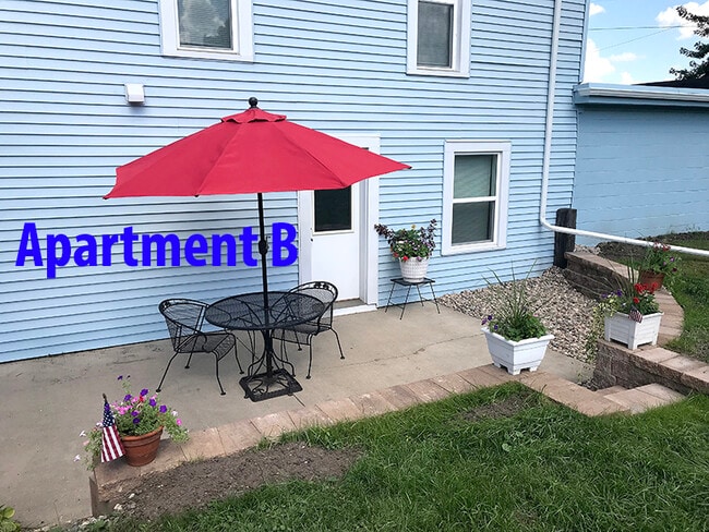 Building Photo - 101 Parkway Ave Unit Apt B