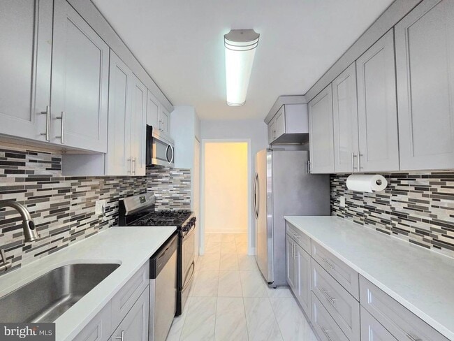 Photo - 1935 Wilson Ln Unidad 103