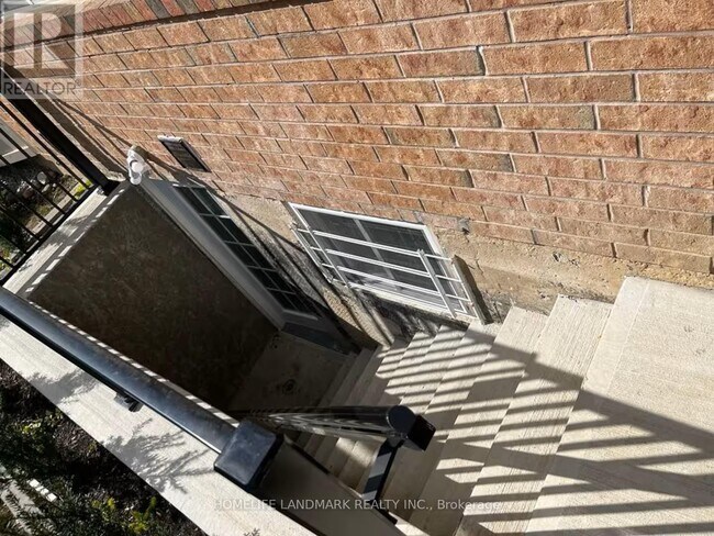 Photo - 794 Biggar Heights