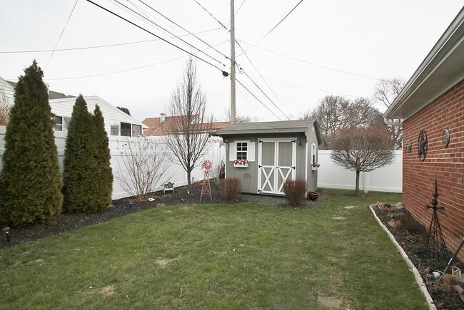 Photo - 1912 Fairland Ave
