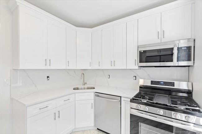 Photo - 639 Summer St Unit APT 22
