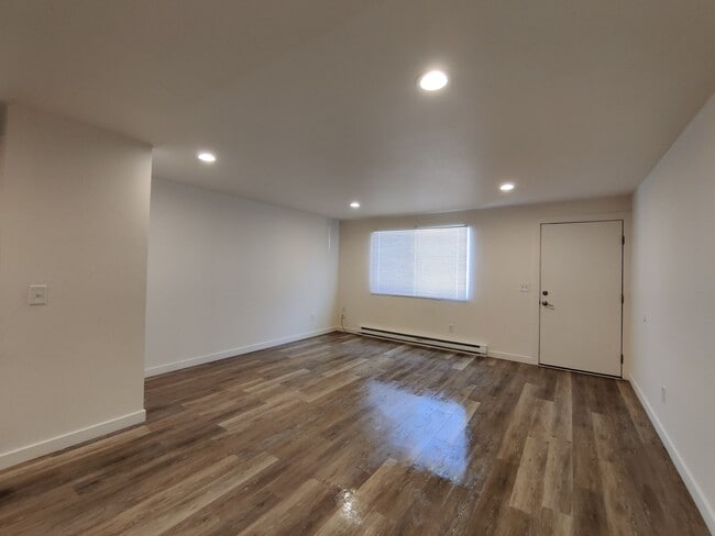 509/511 Montana Ave