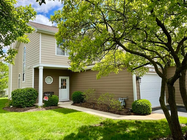 Building Photo - 547 Woodcrest Dr