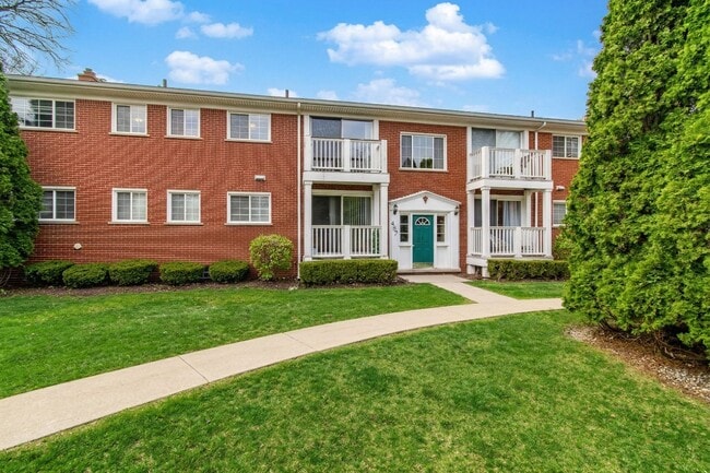 Building Photo - 487 N Eton St Unit B6
