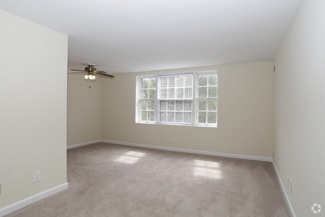 Shaker Park East Apartments