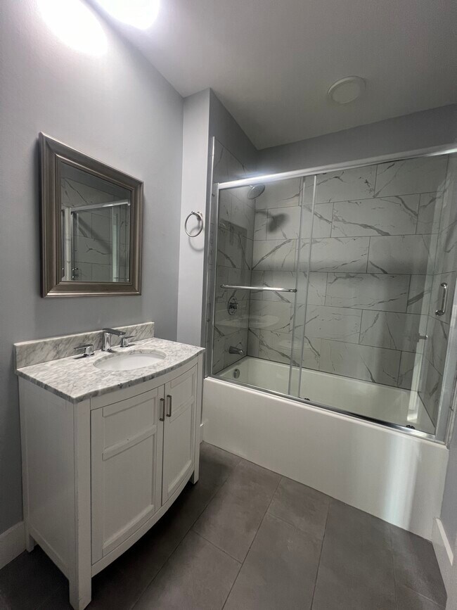 Photo - 55 W 5th St Unit 3