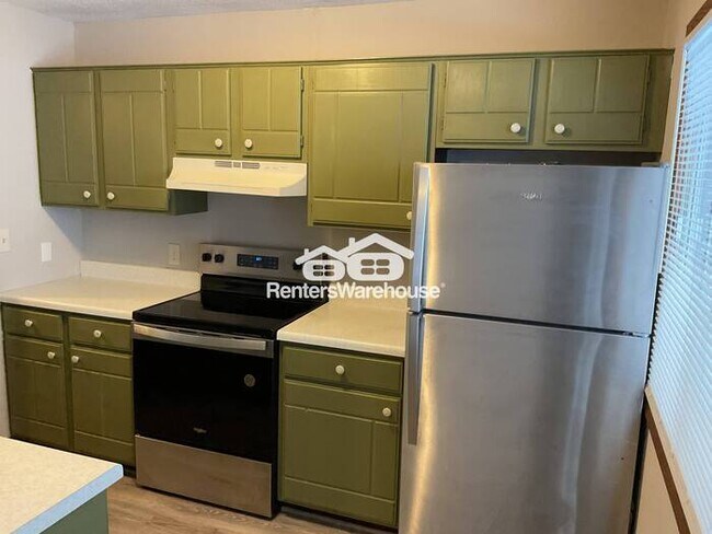 Photo - Available now - like new 2 bed 1 bath duplex in Saint Paul - Battle Creek