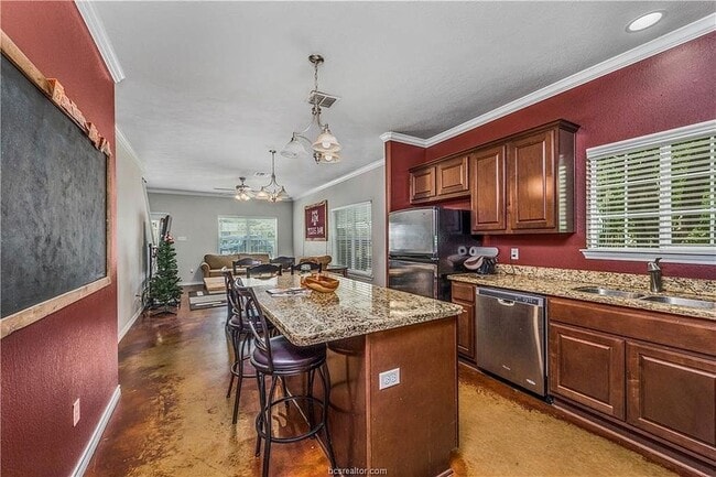 Photo - 1403 Medina Dr