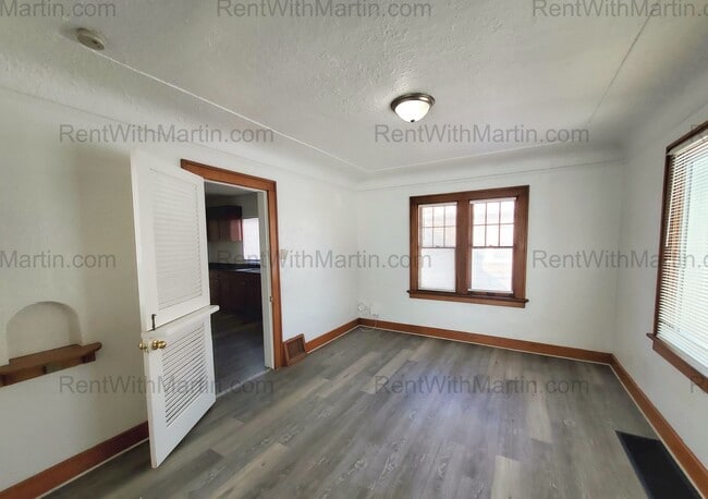 Photo - 137 Hope Ave