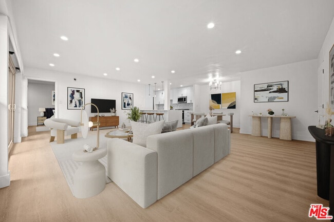 Building Photo - 2021 California Ave Unit 2