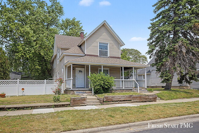Photo - 851 Park St SW Unit #2
