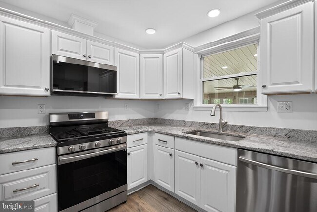 Photo - 930 Sykesville Rd