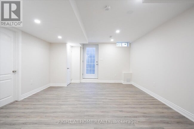 Photo - 1608 Frolis St