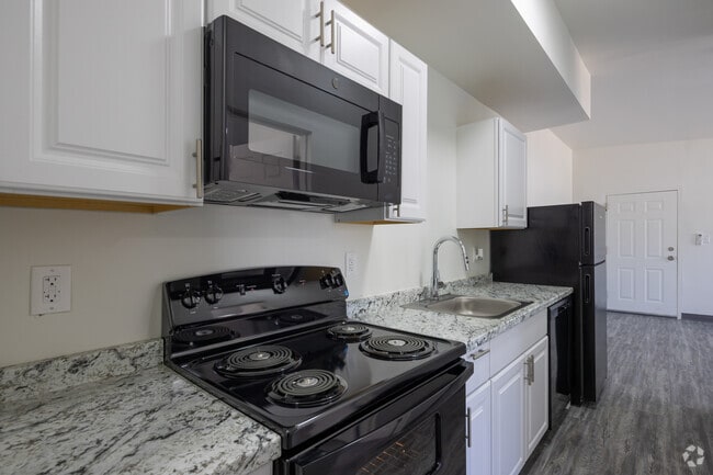 Interior Photo - West Liberty Point