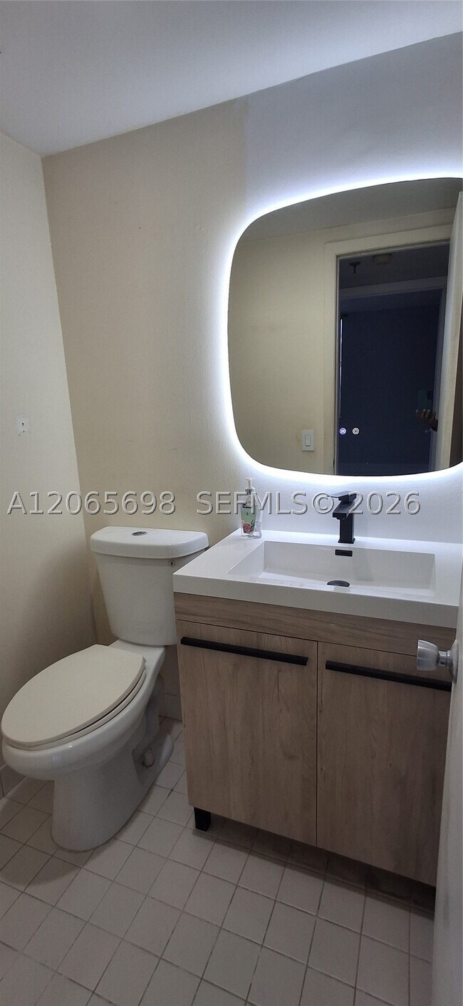 Photo - 901 Hillcrest Dr Unit 311