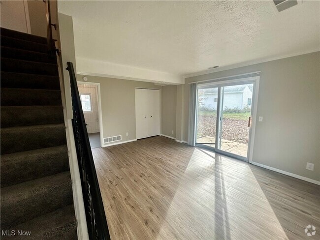 Building Photo - 4165 Vira Rd Rental