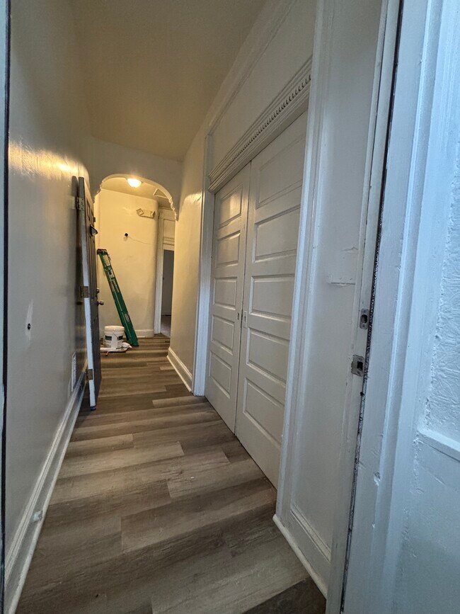 Photo - 292X Parkwood Ave Unit 1