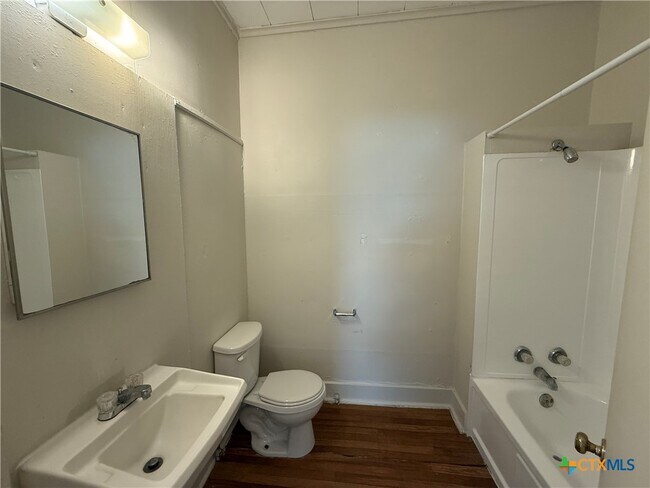 Photo - 319 North St Unit 1