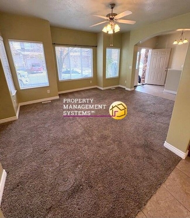 Photo - 3 Bedroom Townhome in Layton!