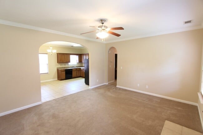 Photo - Homewood Area - Oxmoor Glen - Minutes to D...