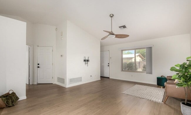 Photo - 4781 E Joslyn Heights Pl