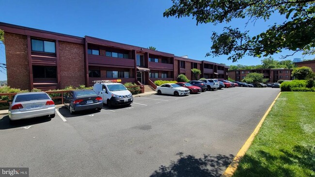 Photo - 1501 S George Mason Dr Apartamento Unidad 23