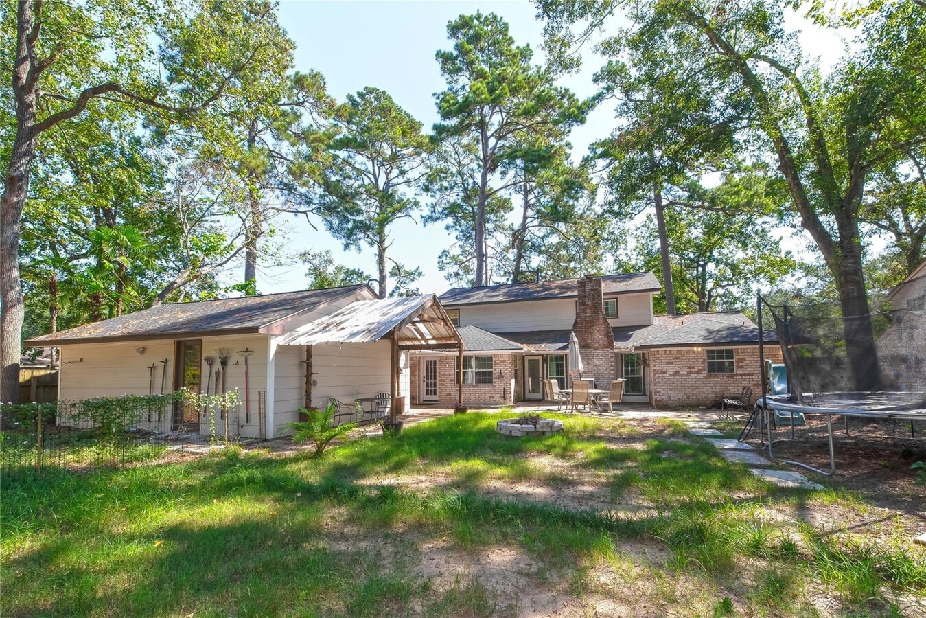 Photo - 676 Ravensworth Dr