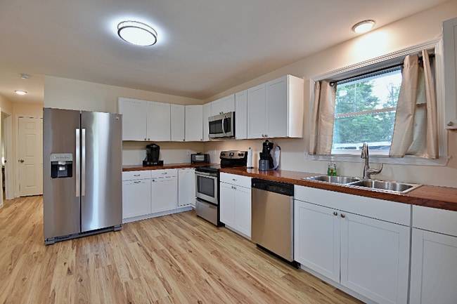 Photo - 216 Glen Ave