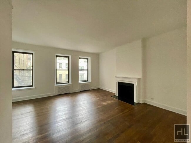 Building Photo - E 81st St