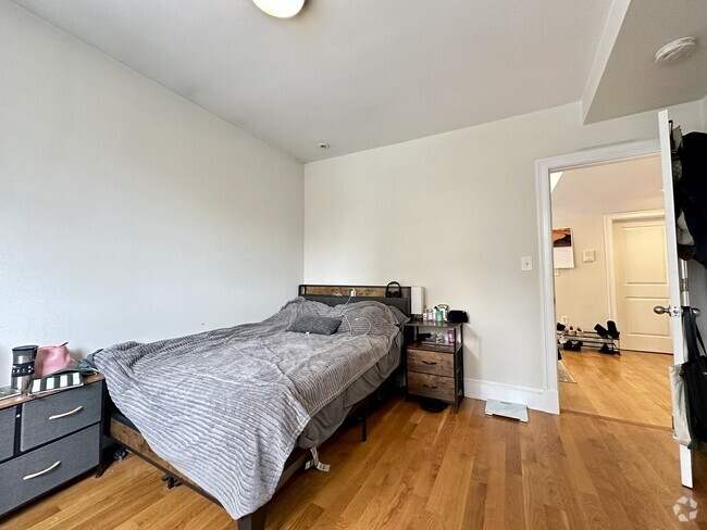 Building Photo - 836 Huntington Ave Rental