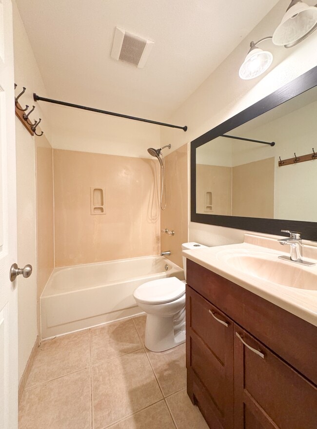 Photo - 15 Kulanihakoi St