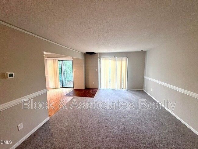 Photo - 4609 Grinding Stone Dr Unidad D