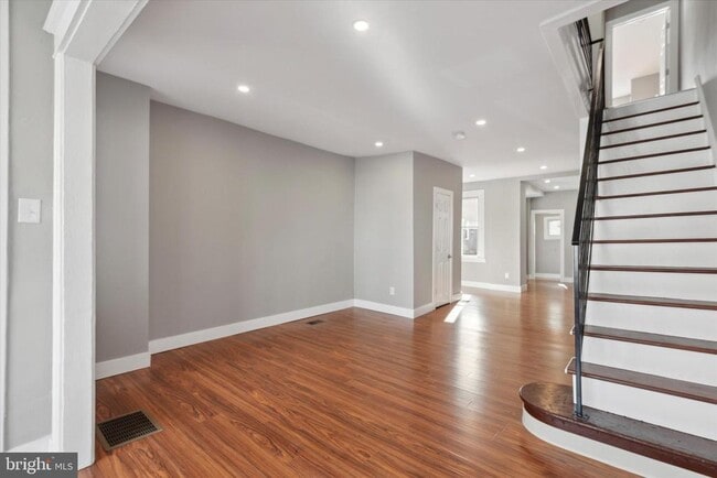 Photo - 1974 73rd Ave