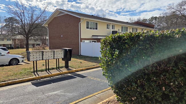 Photo - 2337 Champion Ct