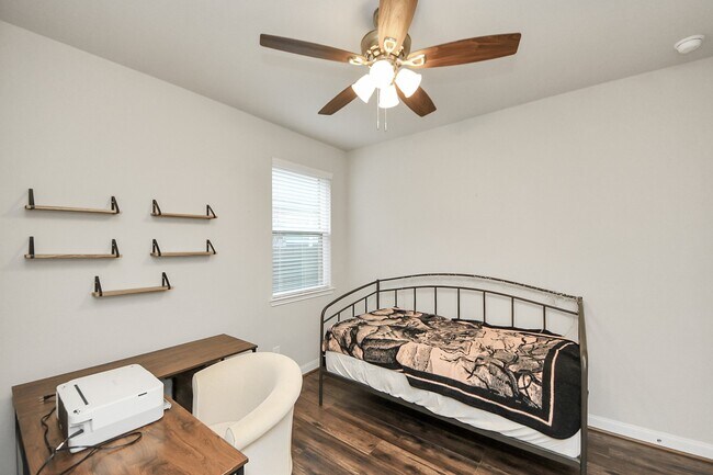 Photo - 24247 Prairie Glen Ln