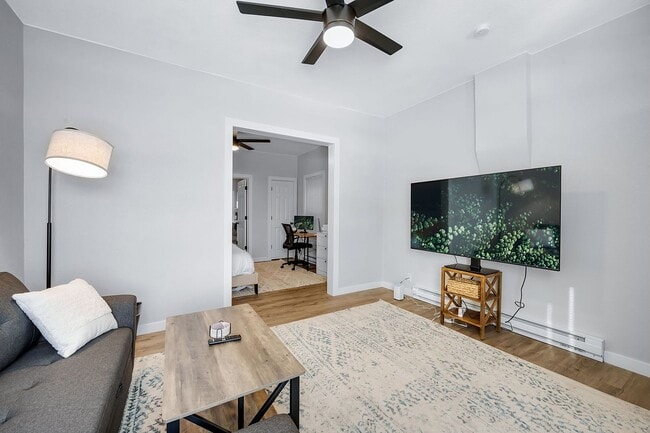 Photo - Remodeled 1BD, 1BA in the Highlands with B...