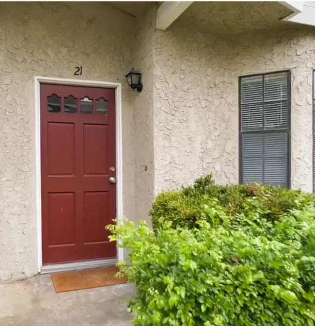 Photo - Modern Renovated 3-Bedroom Townhome in Gated Montclair Community | Pet-Friendly | 2-Car Garage | ...