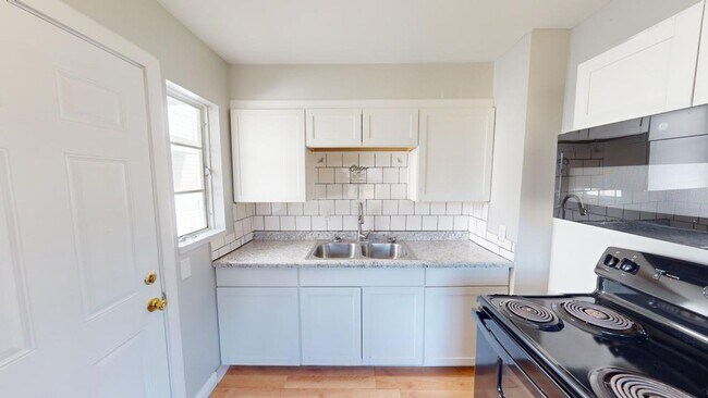 Photo - 388 S Powell Ave Unit 388 S Powell Ave