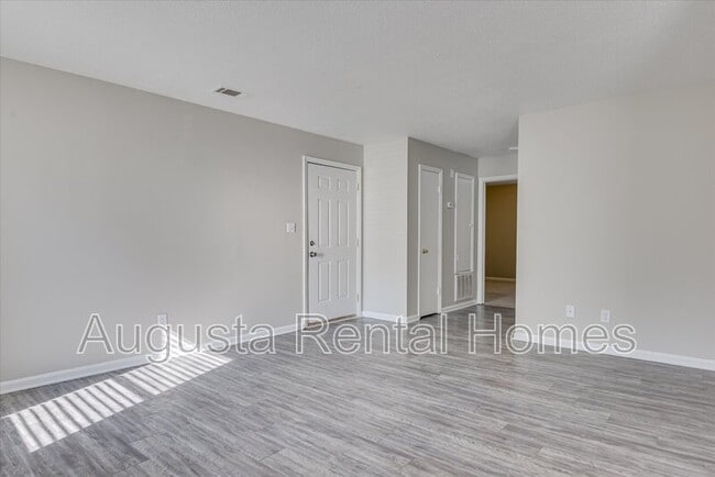 Photo - 171 Chalet North CT