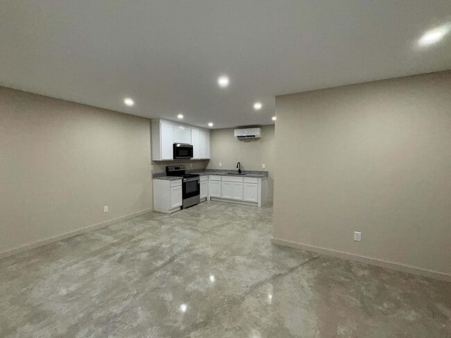1350 Husband Rd Unidad Farley Four plex