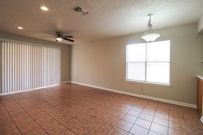 Photo - 961 Schertz Pkwy Unit 961 Schertz Parkway- 8