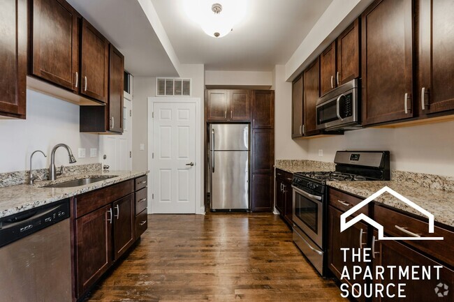 Building Photo - 2504 W Argyle St Unit 2 Rental