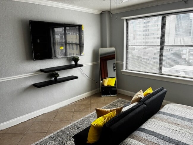 Photo - 311 W Ashley St Unit 810