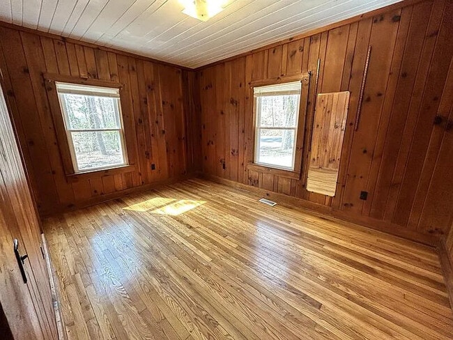 Photo - 4 Bedroom 2 Bathroom